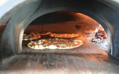 Pizza cuite au feu de bois à Ventron : La Lau’nia, le paradis des gourmets